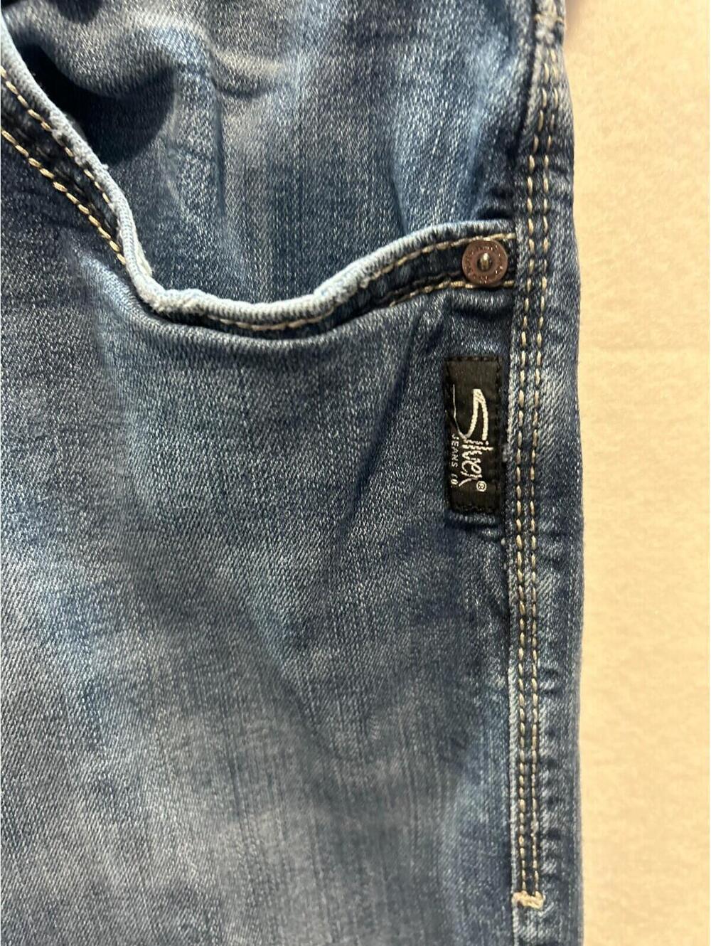Silver Jeans Co. Distressed Straight Leg Denim Jeans Medium Wash Waist 34 in. - Picture 7 of 9